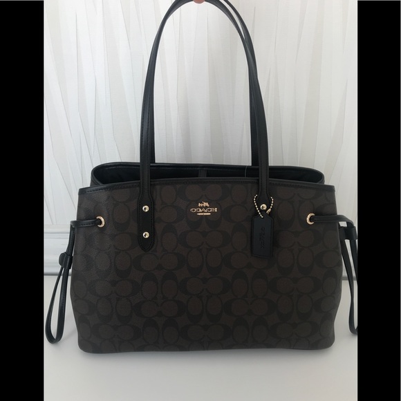 coach drawstring tote